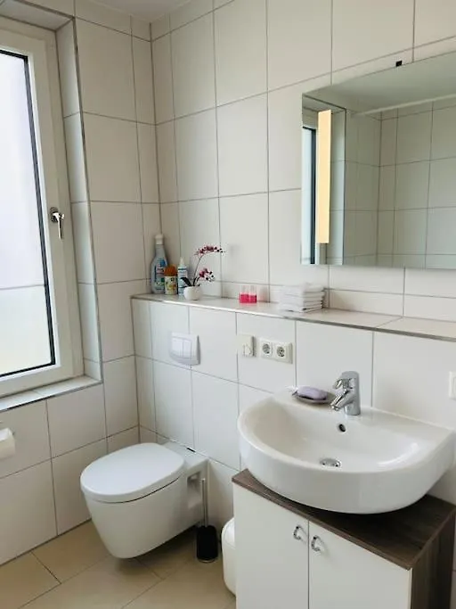 Apartment Gemutliche 3-Zimmer Wohnung Munich